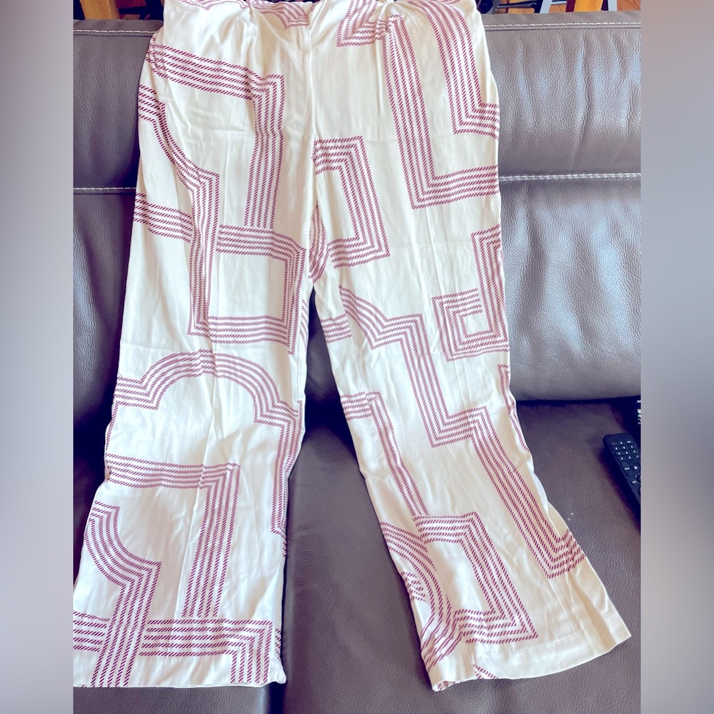 V-neck jumpsuit - Picture 1 of 4
